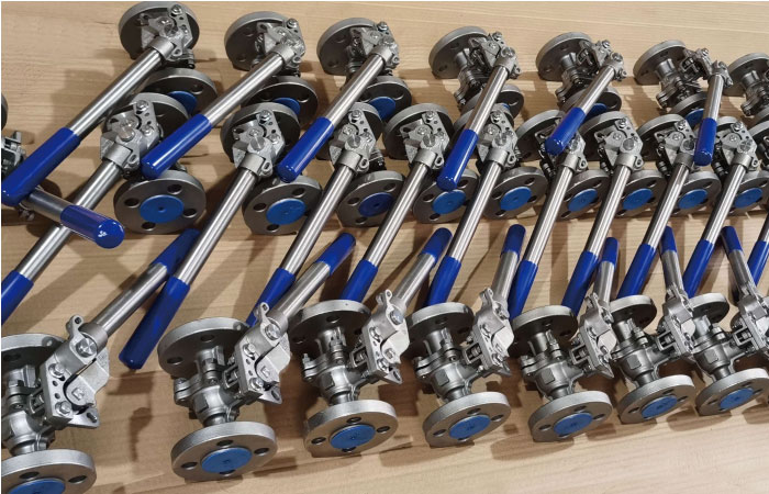 Spring return safety handle